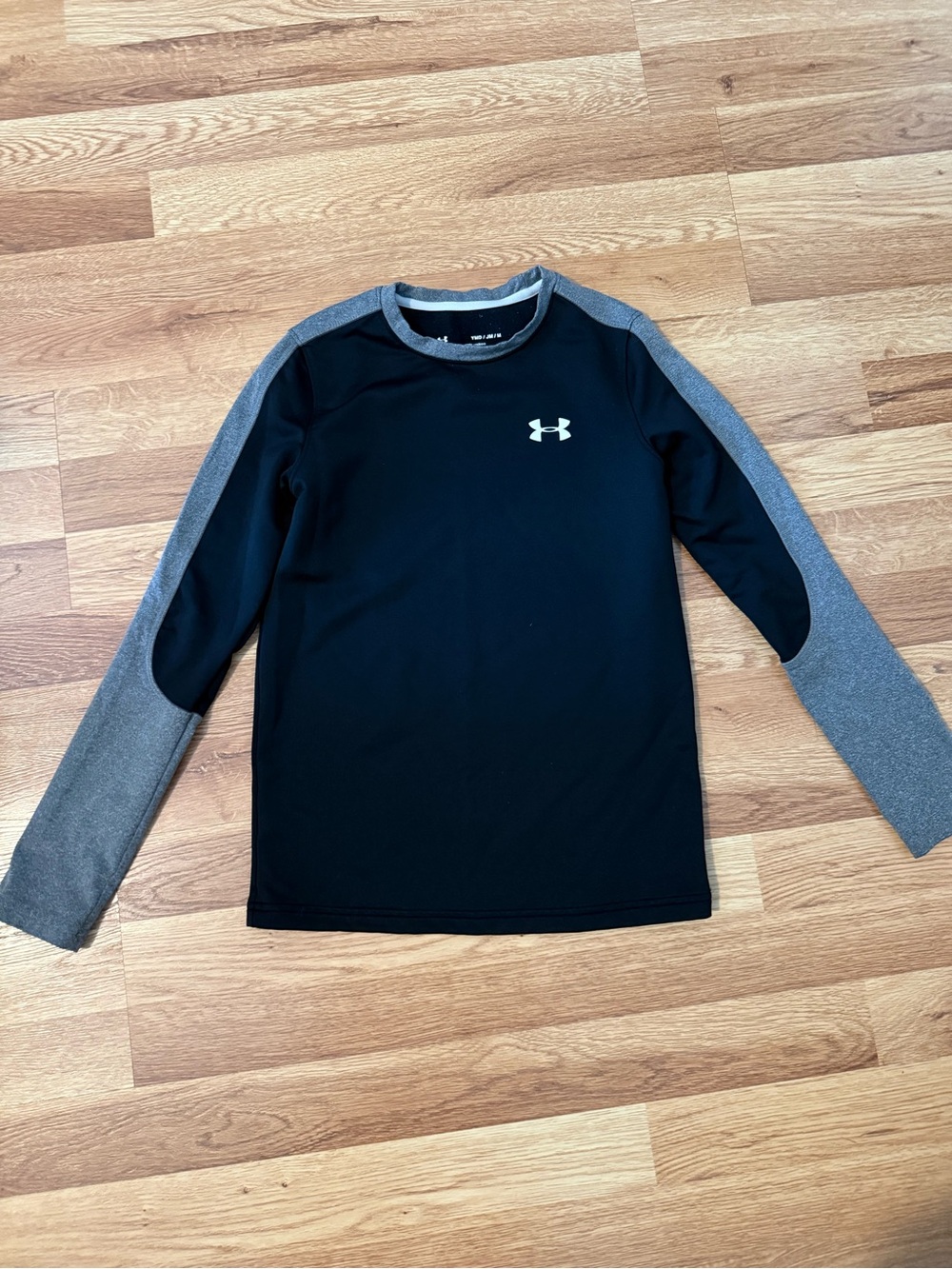 Under Armour Boys' ColdGear Black & Gray Long SleeveTop